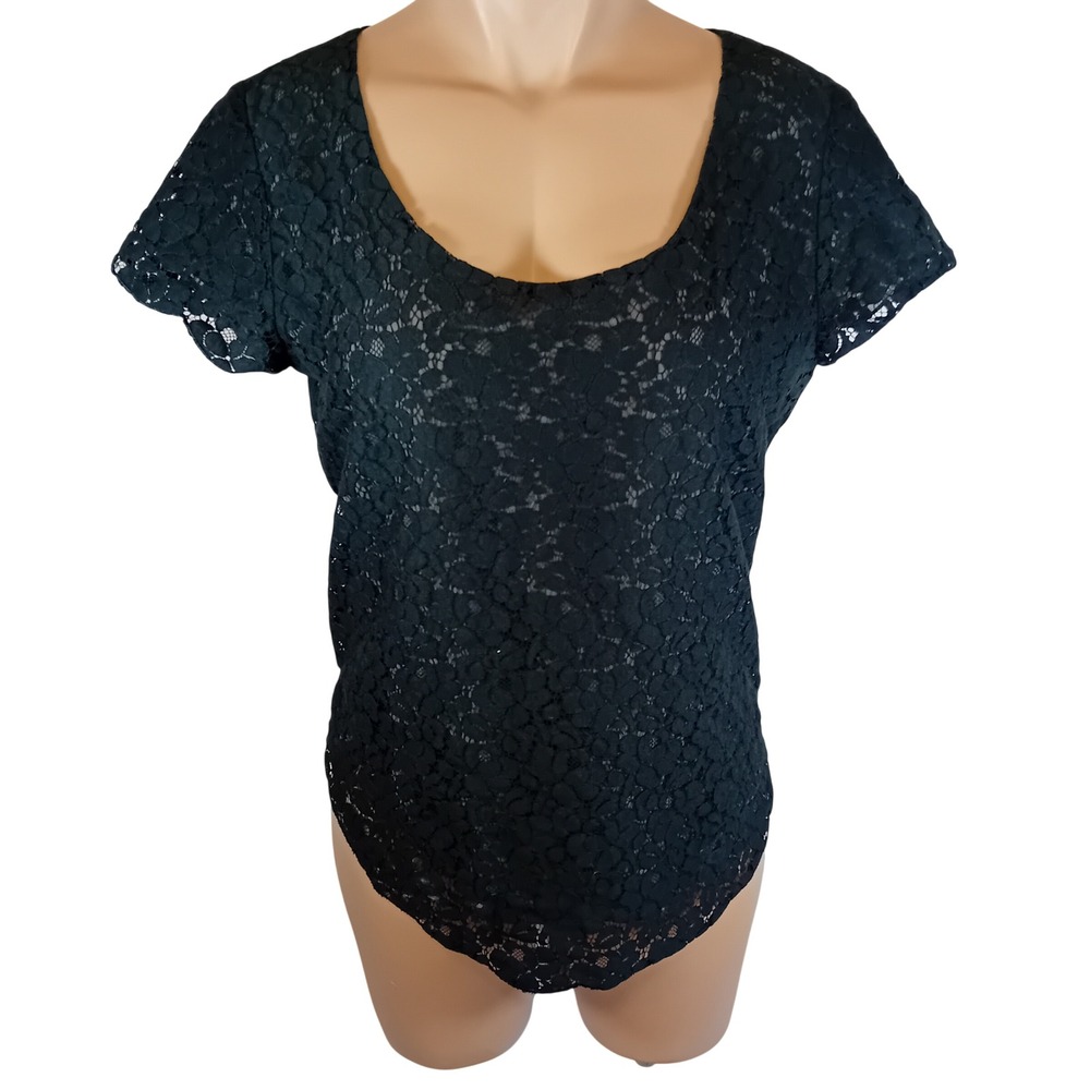 Talula Aritizia Lace Top Keyhole Lined Blouse Business Casual Cocktail Office M